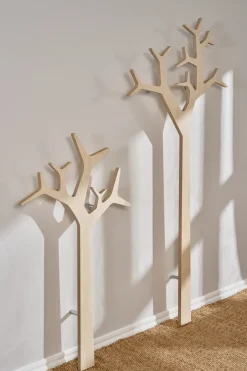 Hot Swedese Perchero de pared Tree wall Special Edition 134 cm, Pino con acabado blanco Marrón