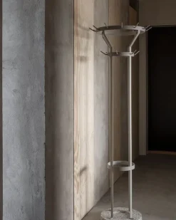 Massproductions Perchero Marcel, Stone grey Gris