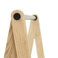 Sale Normann Copenhagen Perchero para ropa Toj, White, base de fresno Blanco
