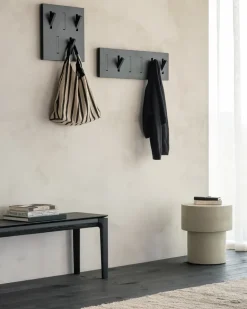 Ethnicraft Perchero Utilitile wall hanger, Lackad ek-black-large Negro