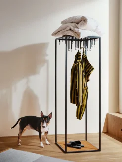 Clearance Design House Stockholm Perechero Atelje, Negro