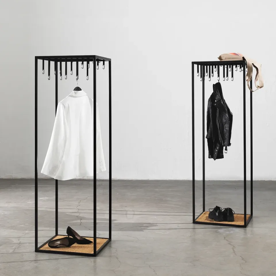 Clearance Design House Stockholm Perechero Atelje, Negro