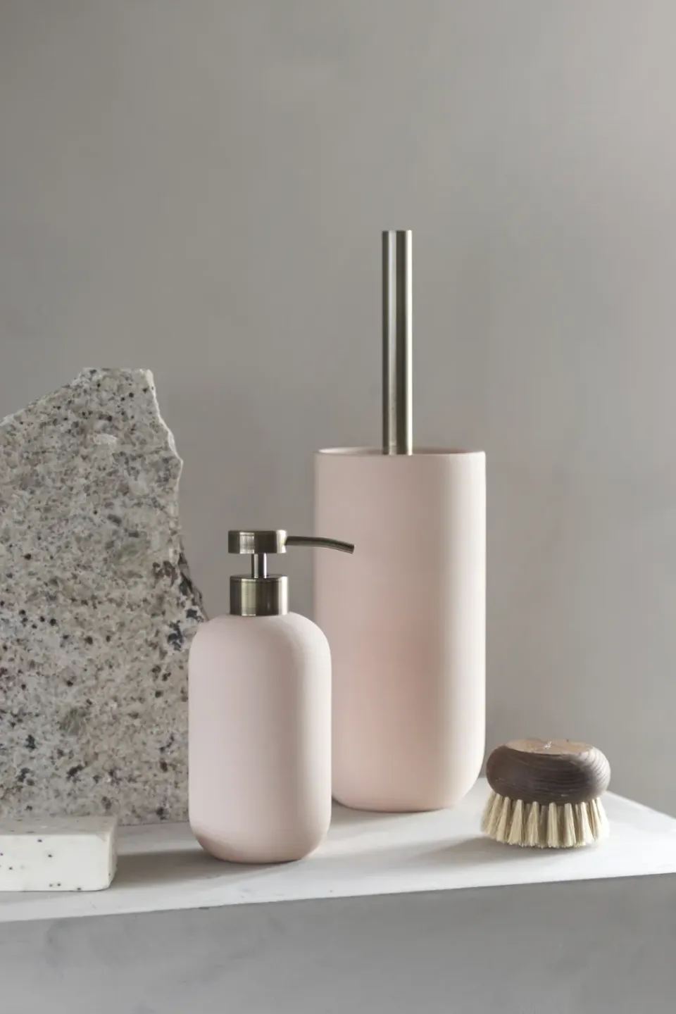 Online Mette Ditmer Portaescobillas baño Lotus, Powder rose Rosa