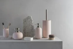 Online Mette Ditmer Portaescobillas baño Lotus, Powder rose Rosa