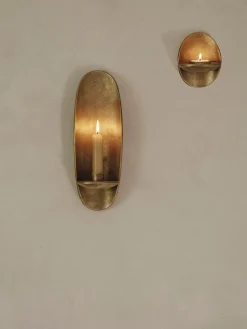 Discount Ferm Living Portavelas de pared Agapé, Brass finish Color dorado
