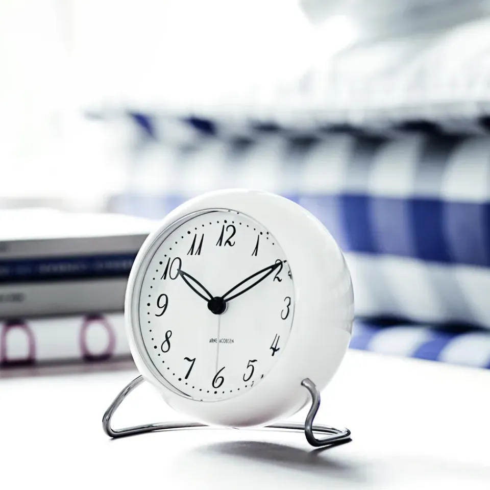 New Arne Jacobsen Clocks Reloj de mesa AJ LK, Blanco