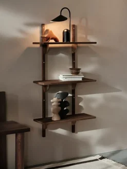 New Ferm Living Repisa Sector triple narrow, Smoked Oak, brass Marrón