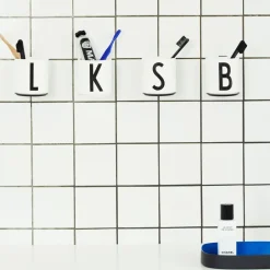 Design Letters Soporte de pared para taza , Negro