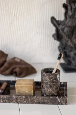 Outlet Mette Ditmer Vaso portacepillos Marble 10 cm, Marrón