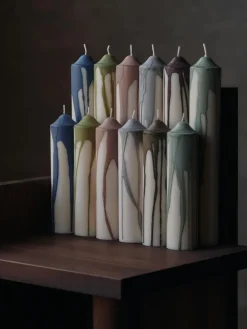 Discount Ferm Living Vela cilíndrica Dryp, Warm Grey, 20 cm Gris