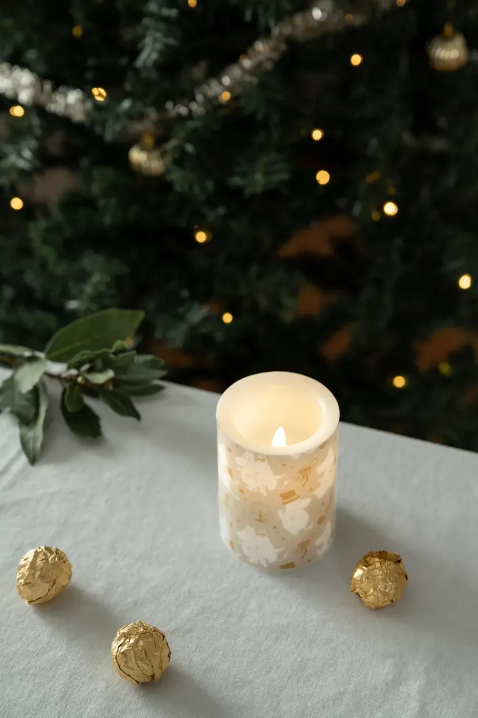 New Muurla Vela gruesa LED Moomin 10 cm, Sparkling stars Beige