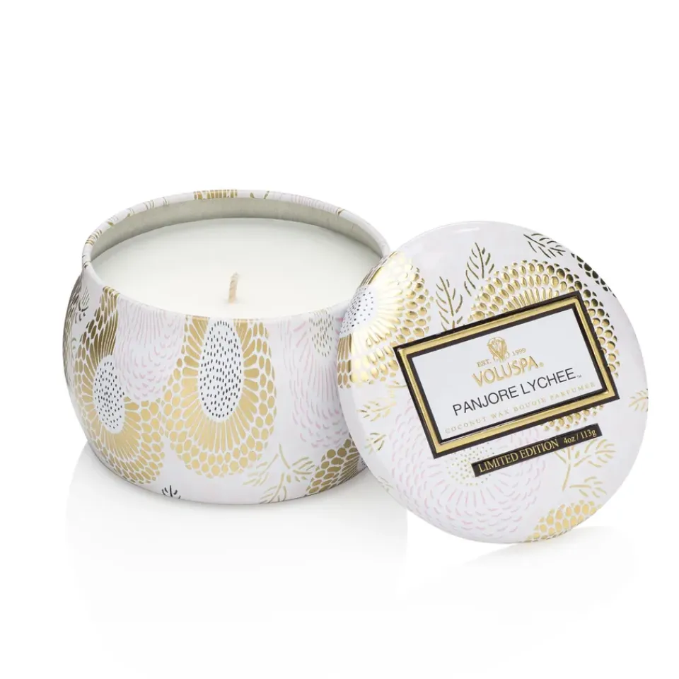 Voluspa Vela perfumada Decorative Tin 25h, Panjore Lychee Blanco