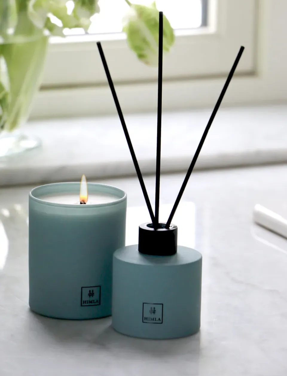 Outlet Himla Vela perfumada Inhale 230 g, Ocean breeze Azul