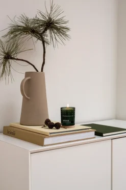 New Skandinavisk Vela perfumada SKOG Special Edition, 65 g Verde