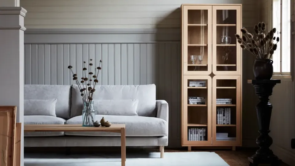 Outlet 1898 Vitrina alta Vidja, Roble pigmentado blanco Beige