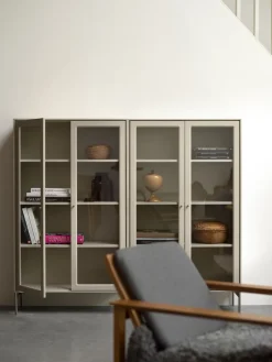 Clearance Mavis Vitrina Volt 130 cm , Detalles en acero inoxidable Beige